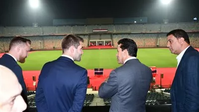 وزير الرياضة يتفقد استاد القاهرة الدولي استعداداً لاستضافة مباراة الأهلي والعين