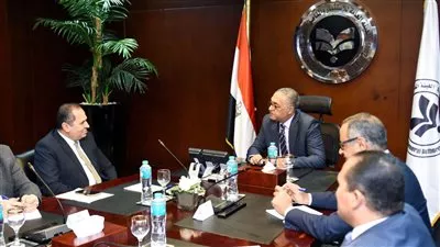 هيئة الاستثمار تبحث تحفيز القطاع الخاص للمشاركة في مبادرة إنشاء المدارس