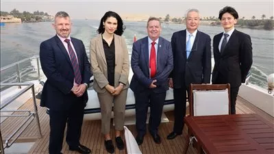 قناة السويس توقع مذكرة تفاهم مع غرفة الملاحة الدولية بمجالات التحول الأخضر والتسويق