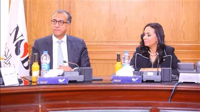 وزيرة التضامن تبحث خطط تطوير وإعادة هيكلة بنك ناصر الاجتماعي