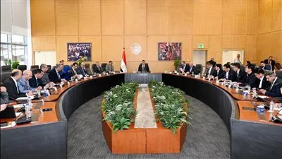 وزير الإسكان يتابع سير العمل بمشروع «منطقة الأعمال المركزية» بالعاصمة الإدارية الجديدة 