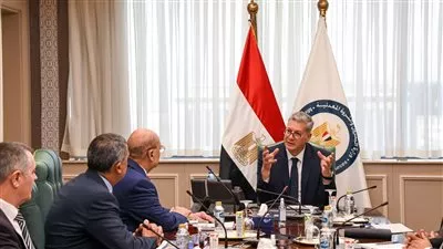 وزير البترول يبحث خطط «آي بى آر» لزيادة استثماراتها في مصر 