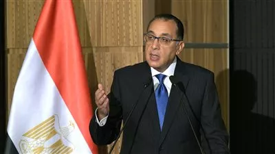 الحكومة تطلق برنامج لتحفيز المواطنين على تحويل السيارات للعمل بالغاز.. الأسبوع المقبل