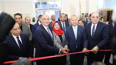 رئيس جهاز تنمية المشروعات يفتتح معرض دمياط للأثاث