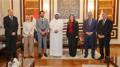 رئيس البريد تبحث سبل تعزيز التعاون بين مصر وقطر 