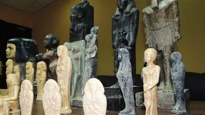 مصر تستعيد قطعًا أثرية من أيرلندا بعد زيارة السيسي إلى دبلن