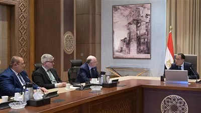 رئيس الوزراء يبحث تعزيز التعاون مع مُنظمة الطيران المدني الدولي