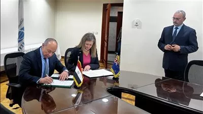 مصر ونيوزيلندا توقعان اتفاقية لدعم التعاون المشترك بمجال النقل الجوي