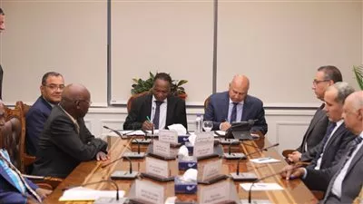 إنعقاد أول اجتماعات لجنة دراسة مشروع الربط السككي بين مصر والسودان