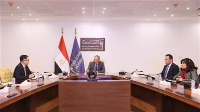 وزير الاتصالات يبحث تعزيز التعاون مع البنك الدولى بمجالات التحول الرقمي