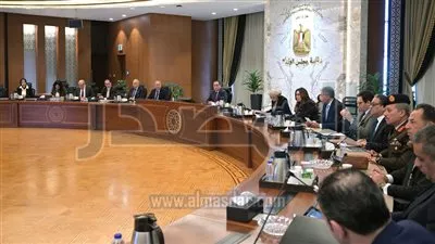 رئيس الوزراء يشدد على أهمية توحيد جهة تحصيل الرسوم من المنشآت السياحية