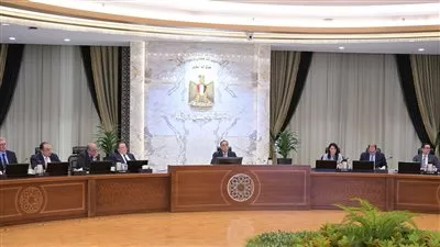 مدبولى: توجيه رئاسي بتسريع إجراءات طرح الشركات الأربع التابعة للقوات المسلحة 