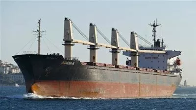 تداول 18 ألف طن و1090 شاحنة بضائع بموانئ البحر الأحمر