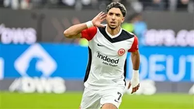 سكاي سبورت الألمانية تكشف حقيقة انتقال عمر مرموش لمانشستر سيتي