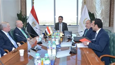 وزير التموين يبحث تعزيز التعاون مع «أرتك بيبر» لدعم قطاع الصناعات الغذائية 
