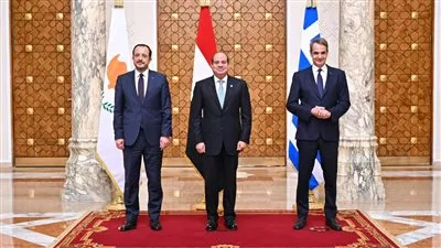 نص كلمة الرئيس السيسي بالمؤتمر الصحفي للقمة الثلاثية بين مصر وقبرص واليونان