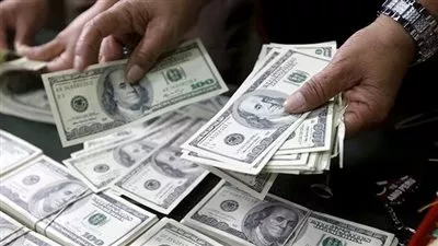 ضبط قضايا إتجار بالنقد الأجنبي بقيمة 8 ملايين جنيه خلال 24 ساعة 