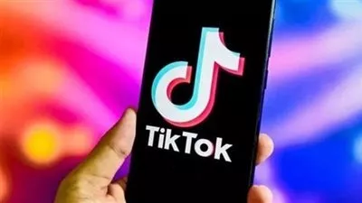 «تيك توك» يعود للعمل في أمريكا وترامب يريد حصة 50%