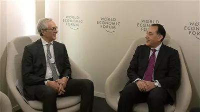  «مدبولي» يبحث تعزيز التعاون مع «أكوا باور» بمجالي الطاقة الجديدة وتحلية المياه