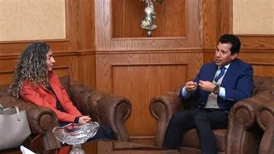 وزير الشباب يبحث التعاون مع مؤسسة عبد الله الغرير بمجال ريادة الأعمال 