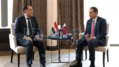 رئيسا وزراء مصر وقطر يبحثان تعزيز علاقات التعاون المشترك بمختلف المجالات