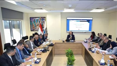 «قطاع الأعمال»: إعادة تأهيل خط لإنتاج القطرات ووحدة تصنيع جراكن غسيل الكلى