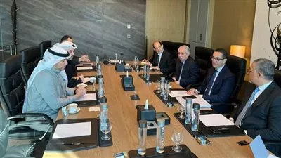 وزير الاستثمار يبحث خطط مجموعة عارف الكويتية للتوسع في مصر