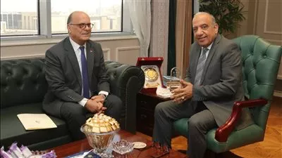 مصر وتونس تبحثان تعزيز التعاون والاستثمار بمختلف مجالات الكهرباء والطاقة المتجددة