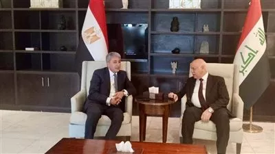 مصر والعراق تبحثان تعزيز التعاون المشترك  بمجالي السياحة والآثار