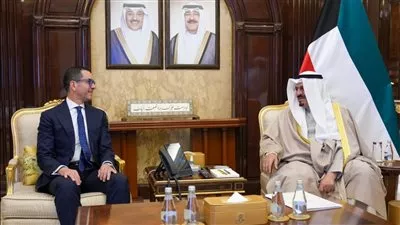 رئيس الوزراء الكويتي يؤكد الحرص على تعزيز التعاون الاقتصادي المشترك مع مصر