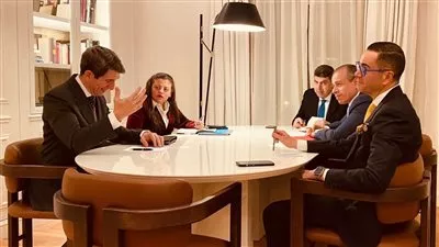 «الخطيب» يستعرض فرص الاستثمار بمجال إنتاج الهيدروجين في مصر أمام الشركات الإسبانية