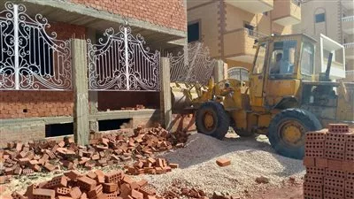 وزير الإسكان: إزالة مخالفات بناء وتعديات في 5 مدن جديدة