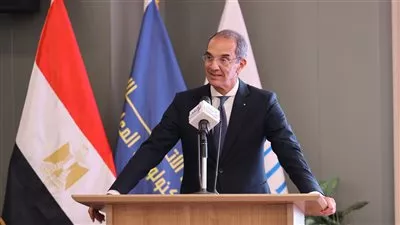 وزير الاتصالات: نستهدف تدريب 30 ألف خبير في مجال الذكاء الاصطناعي