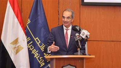 وزير الاتصالات يفتتح ورشة عمل تطبيقات الذكاء الاصطناعى