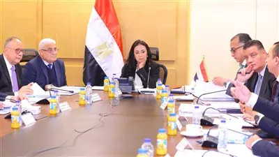 وزيرة التضامن تناقش استراتيجية إعادة هيكلة وتطوير بنك ناصر الاجتماعي