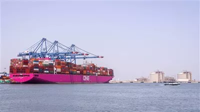 تداول 18 ألف طن و1122 شاحنة بضائع بموانئ البحر الأحمر