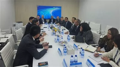 وزير الاتصالات يبحث مع شركات عالمية التعاون بمجالات التعهيد وبناء القدرات الرقمية