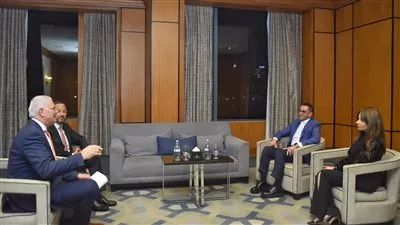 وزير الاستثمار: مشروعات الهيدروجين الأخضر جزءًا أساسيًا من استراتيجية التحول للطاقة النظيفة 