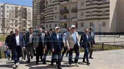 رئيس الوزراء يسلم عقود وحدات سكنية ضمن مبادرة «سكن لكل المصريين»