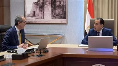 رئيس الوزراء يُتابع جهود تعزيز التحول الرقمي وميكنة الخدمات الحكومية
