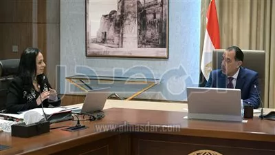 مدبولي يتابع ملف حصر التكلفة الاقتصادية لأعداد اللاجئين والوافدين المقيمين في مصر