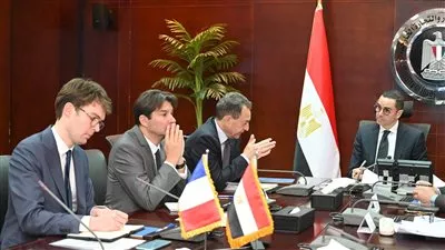 مصر تبحث مع فرنسا سبل تعزيز العلاقات الاقتصادية المشتركة 