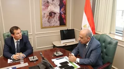 وزير الكهرباء يبحث التعاون مع شنايدر إليكتريك لخفض الفقد وتطوير مراكز التحكم