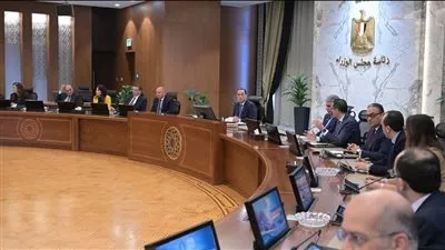 رئيس الوزراء يتابع خطوات إعادة صياغة برنامج متكامل للمساندة التصديرية