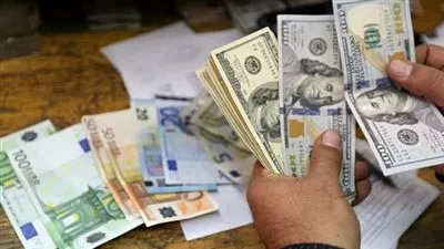 ضبط قضايا إتجار بالنقد الأجنبي بقيمة 9 ملايين جنيه خلال 24 ساعة  