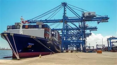 تجديد العمل بقرار منح حوافز وتسهيلات للمستثمرين في ميناء دمياط