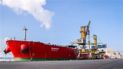 تداول 7 آلاف طن و 536 شاحنة بضائع بموانئ البحر الأحمر  