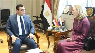 وزير الإسكان يبحث التعاون مع الشركات السلوفاكية بمجال إنشاء المدن الذكية