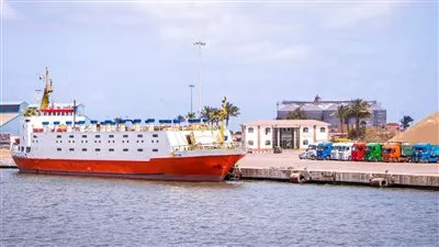 تداول 57 ألف طن و612 شاحنة بضائع بموانئ البحر الأحمر 