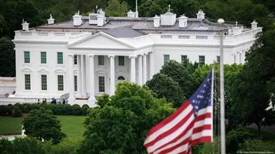 ترامب يرفع الرسوم الجمركية على الصين إلى 145%